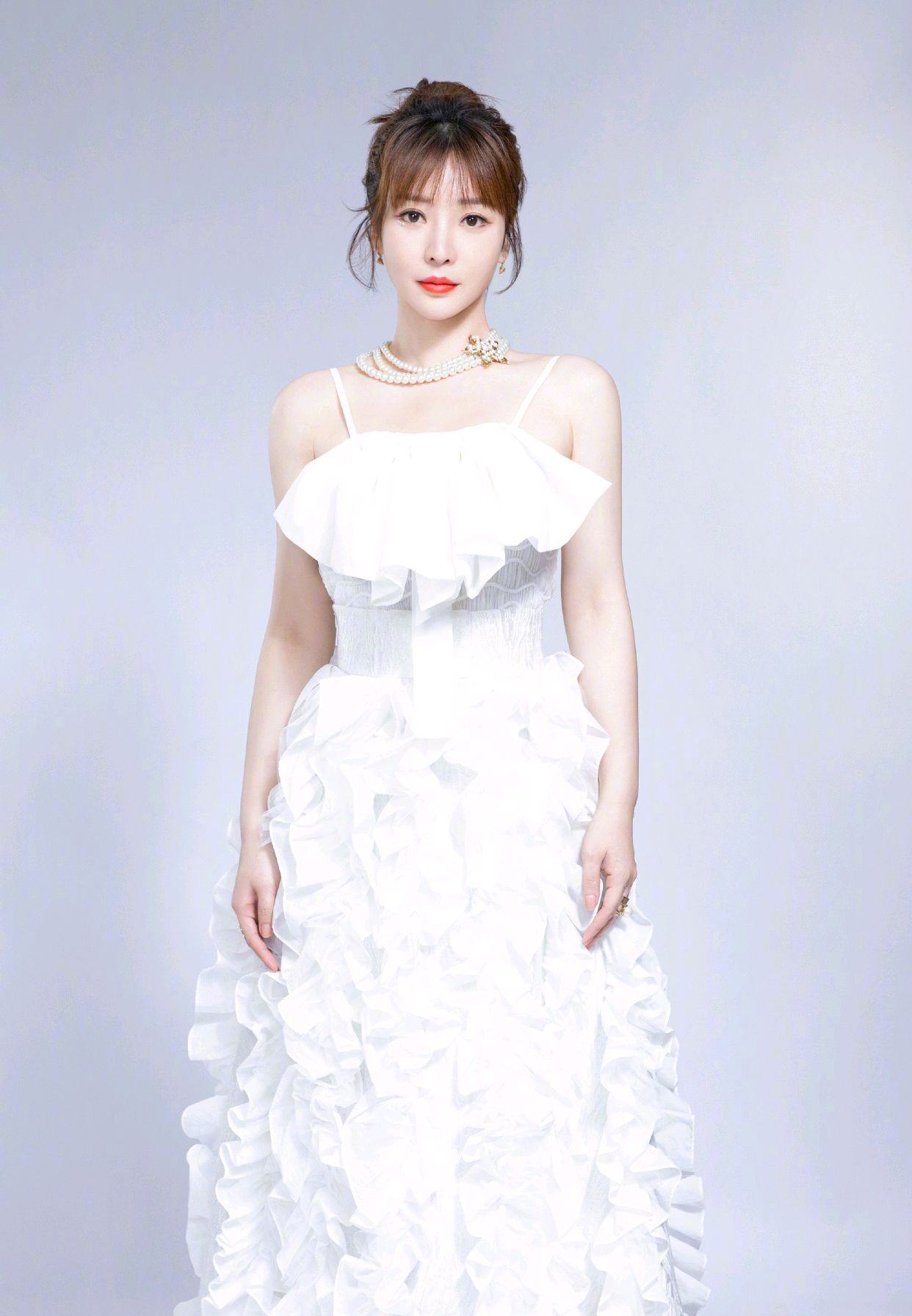 ���Ҵ���ɫ��������ȹ����������Ůһ��